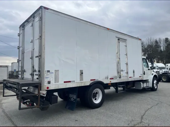 2018 FREIGHTLINER/MERCEDES M2 106