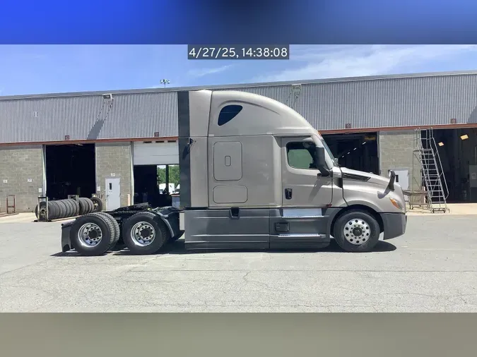 2021 Freightliner Cascadia