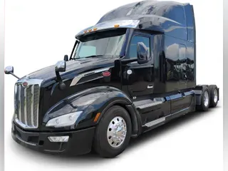 2022 Peterbilt 579