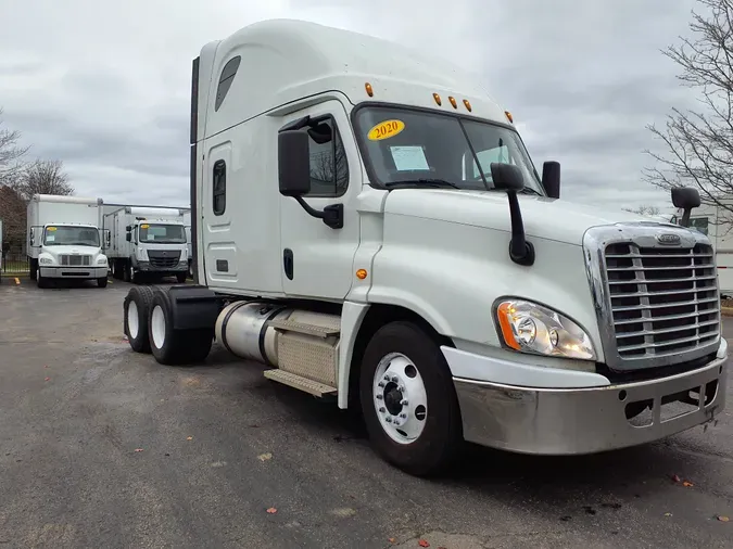 2020 FREIGHTLINER/MERCEDES CASCADIA 125