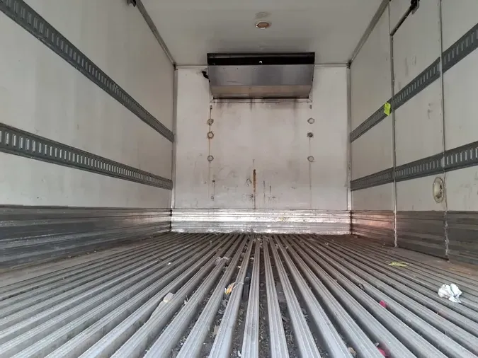 2020 FREIGHTLINER/MERCEDES M2 106