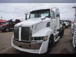 2017 WESTERN STAR 5700XE