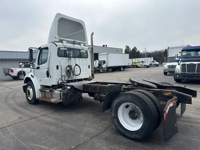 2022 FREIGHTLINER/MERCEDES M2 106