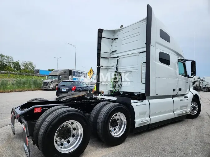 2024 VOLVO VNL64T760