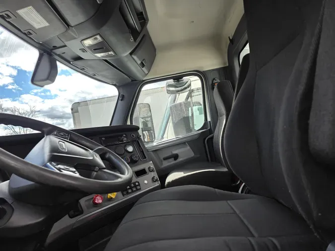 2019 FREIGHTLINER/MERCEDES NEW CASCADIA 116