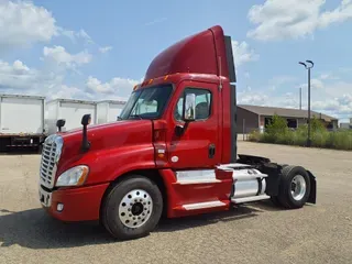 2013 FREIGHTLINER/MERCEDES CASCADIA 125