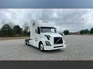 2016 Volvo VNL 760