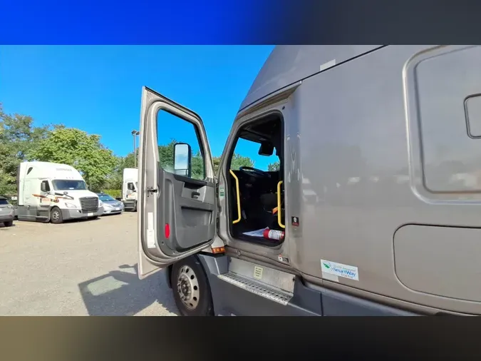 2023 Freightliner Cascadia 126
