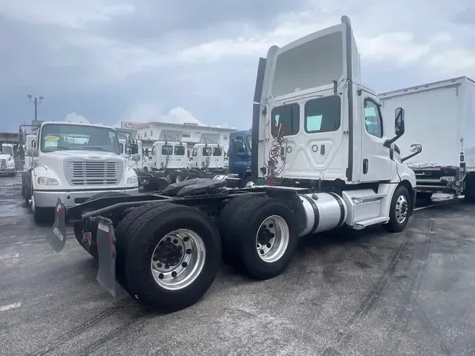 2020 FREIGHTLINER NEW CASCADIA PX12664