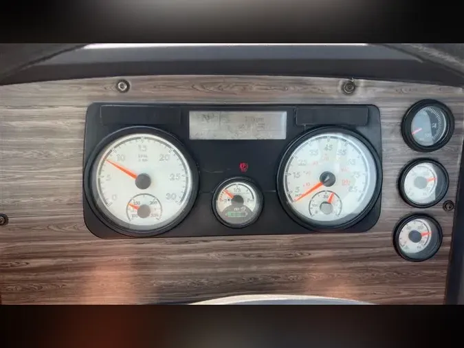 2019 FREIGHTLINER CD122SD