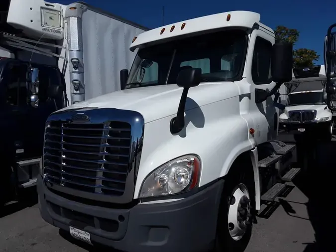 2019 FREIGHTLINER CASCADIA 12502d9fe6b2ffd869da9f1cfa585e8217d