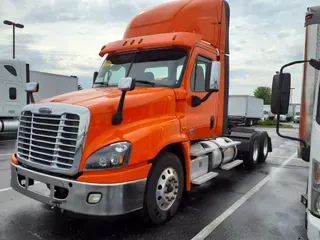 2018 FREIGHTLINER/MERCEDES CASCADIA 125