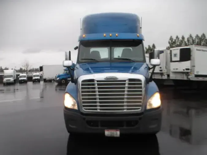 2017 FREIGHTLINER/MERCEDES CASCADIA 125