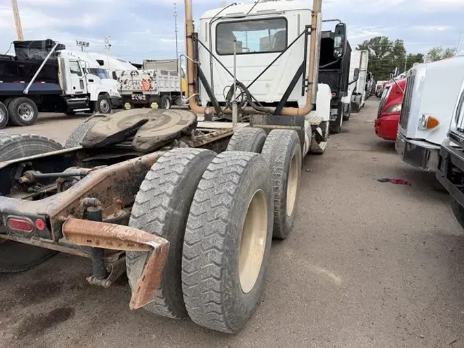 2013 MACK PINNACLE CHU613