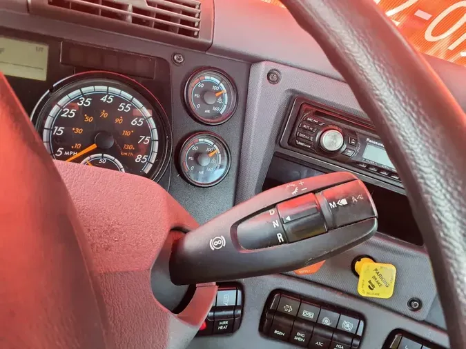 2019 FREIGHTLINER CASCADIA 125