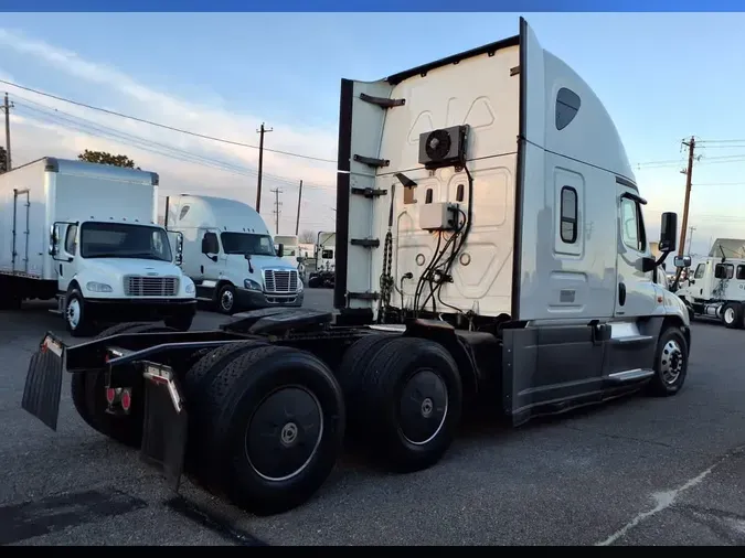 2020 FREIGHTLINER/MERCEDES CASCADIA 12502e06a6db92dc13e3091326f54c0cbf0