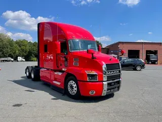 2019 Mack AN64T ANTHEM