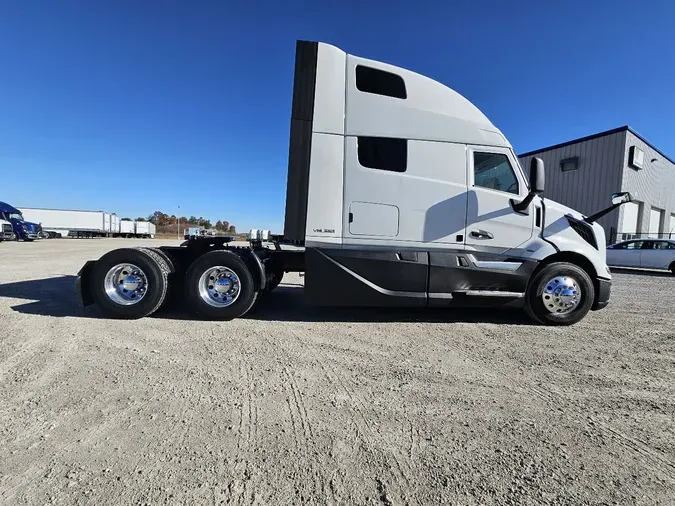 2026 VOLVO VNL64T860