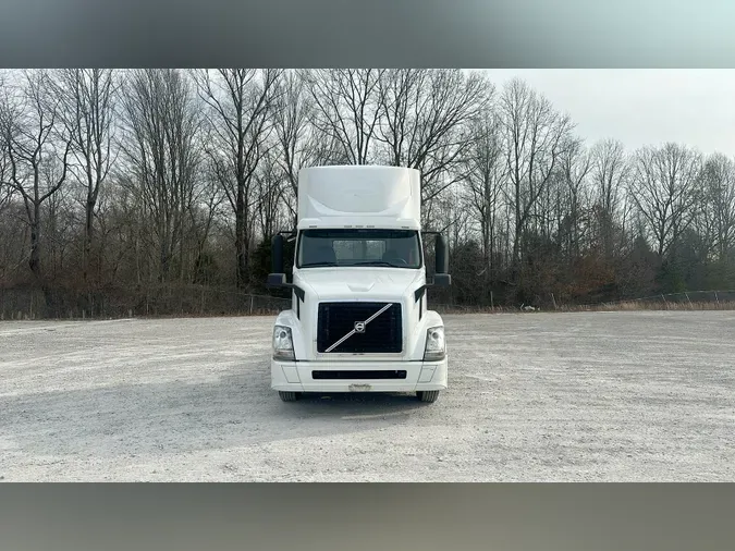 2015 Volvo VNL300