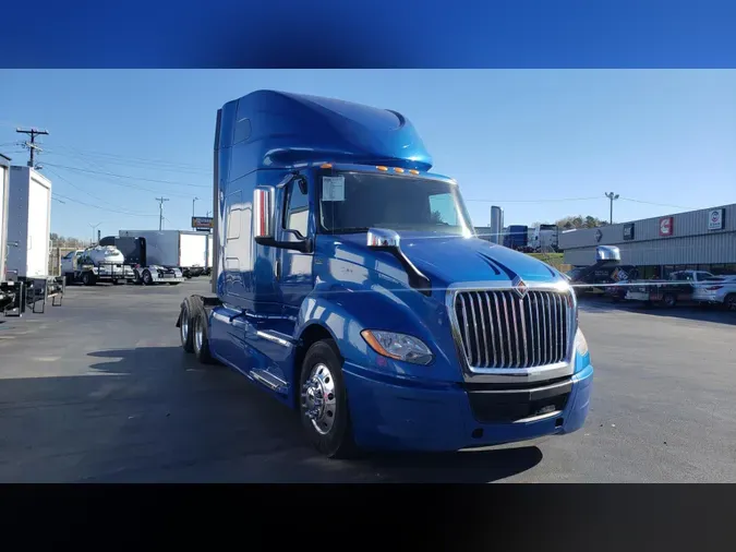 2020 International LT625