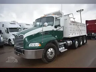 2012 MACK PINNACLE CXU613