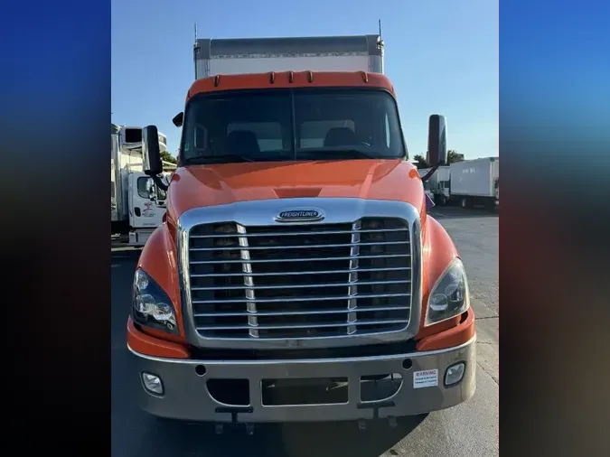 2018 FREIGHTLINER/MERCEDES CASCADIA 113