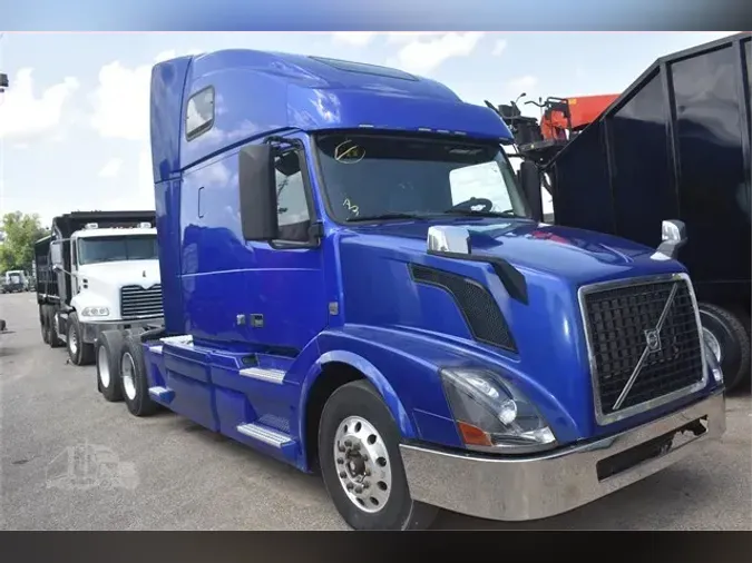 2016 VOLVO VNL64T670