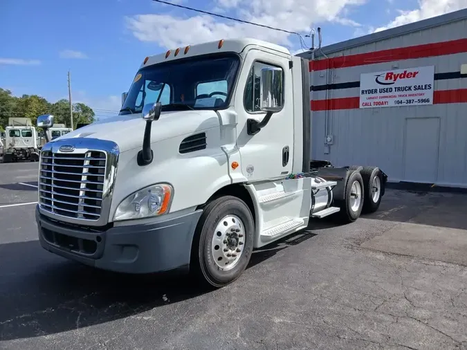 2020 FREIGHTLINER/MERCEDES CASCADIA 11302ed64bd923865bbaf71e8bb2205e652