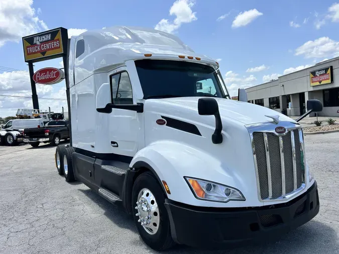 2022 Peterbilt 579