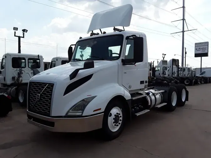 2019 VOLVO VNL64T-30002f2864719ddc9ba420e62da1470d045
