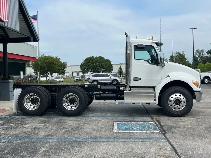 2025 Kenworth T480