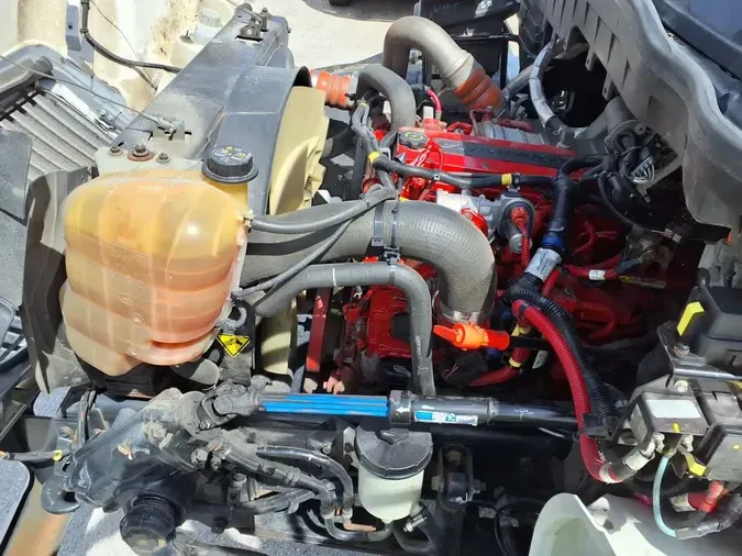 2018 NAVISTAR INTERNATIONAL 4300