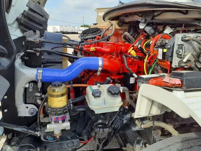 2019 FREIGHTLINER/MERCEDES M2 106