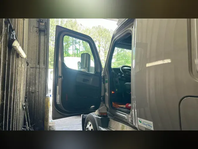 2021 Freightliner Cascadia