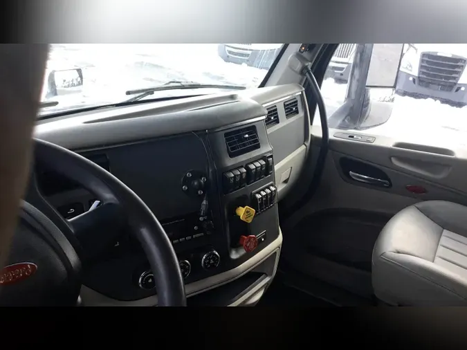 2021 Peterbilt 579