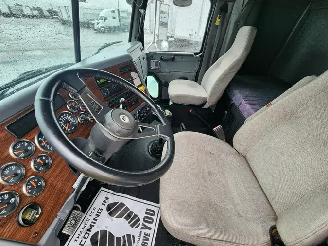 2011 WESTERN STAR 4900