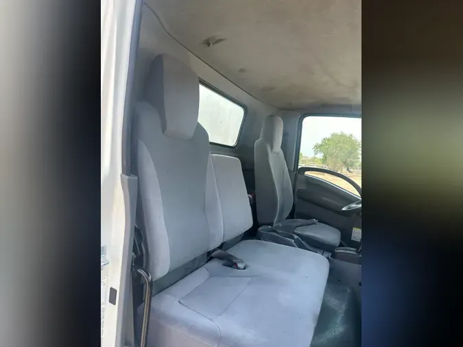 2019 ISUZU NPR HD