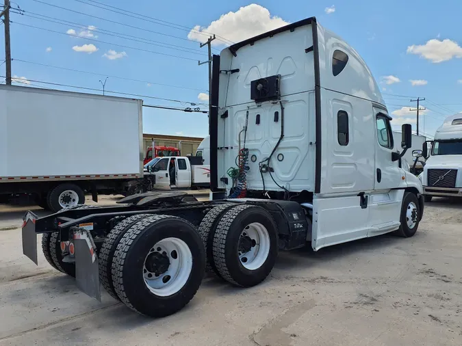 2019 FREIGHTLINER/MERCEDES CASCADIA 125