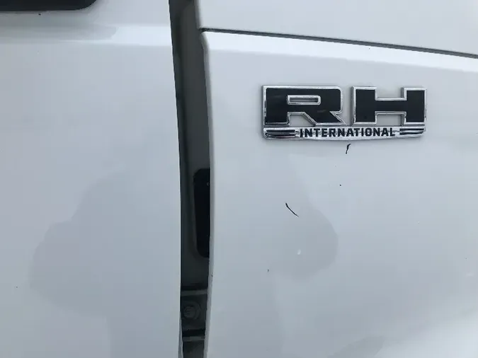 2018 International RH613