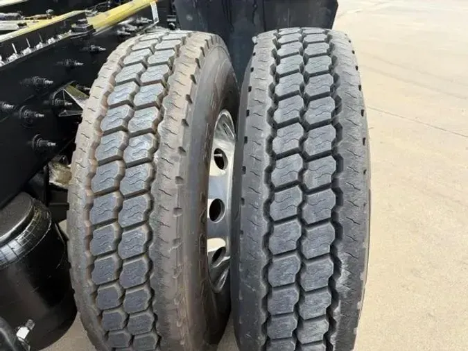 2021 Peterbilt 579030ae3000241ea8598dbf35e86656bc0