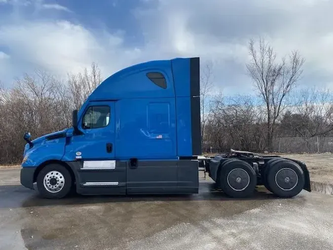 2021 Freightliner Cascadia