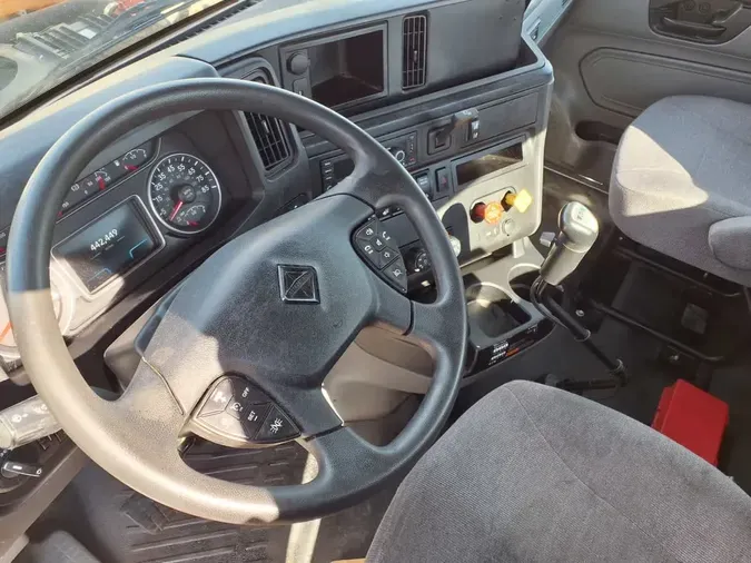 2021 NAVISTAR INTERNATIONAL LT625 DAYCAB S/A