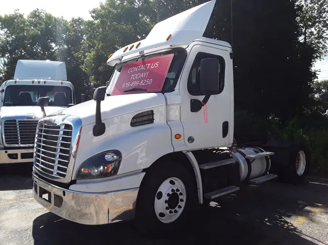 2018 FREIGHTLINER/MERCEDES CASCADIA 113