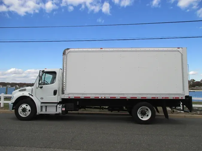 2019 FREIGHTLINER M2