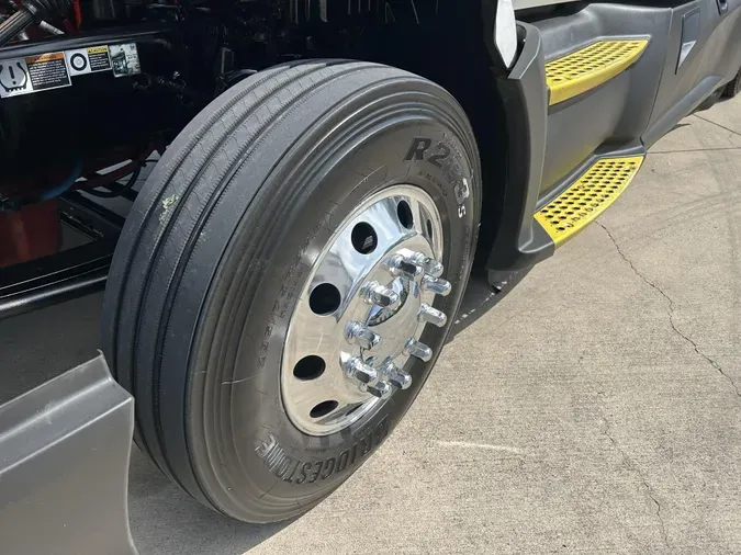 2021 Kenworth T680