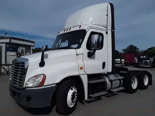 2020 FREIGHTLINER/MERCEDES CASCADIA 125