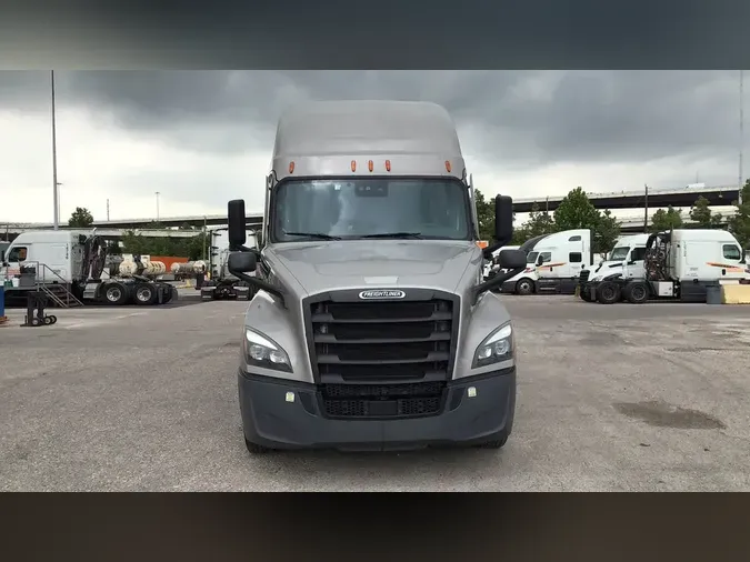 2024 Freightliner Cascadia 126