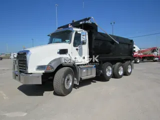 2025 MACK GR84B