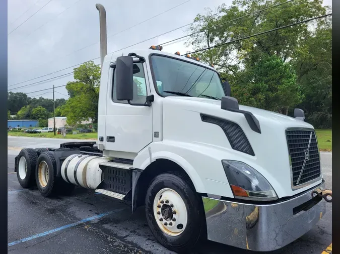 2016 VOLVO VNL64TRACTOR