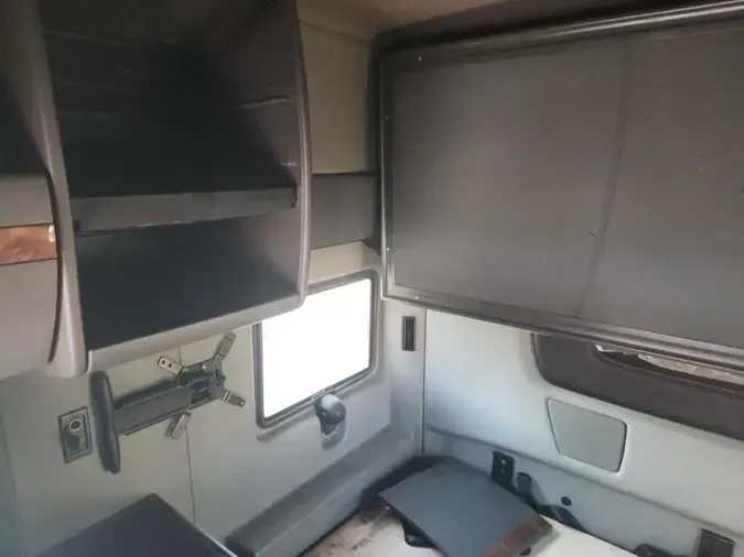 2019 International LT&reg; Series